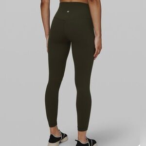 Lululemon wunder under leggings size 2